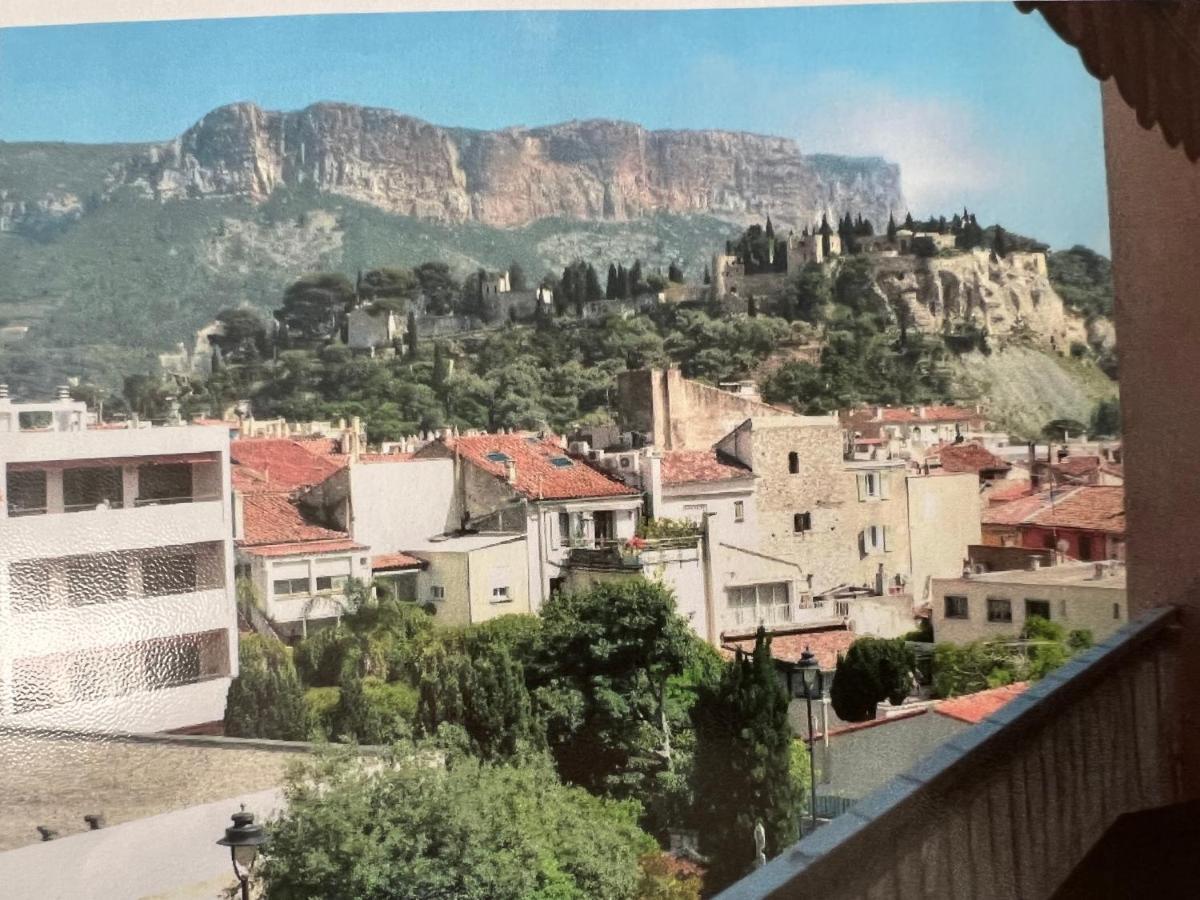 Magnifique Appartement A Cassis,Parking,2 Pas Du Port Exterior foto