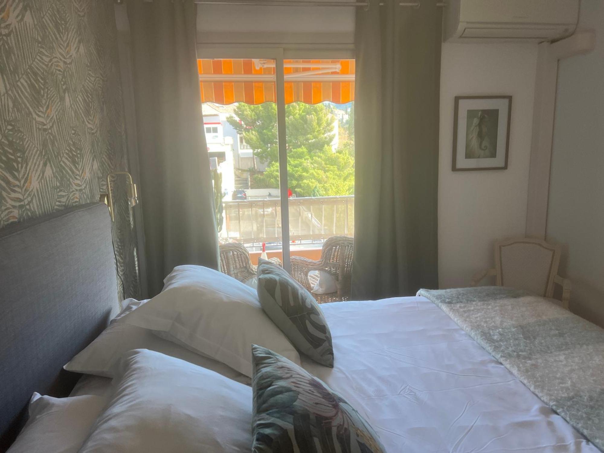 Magnifique Appartement A Cassis,Parking,2 Pas Du Port Exterior foto